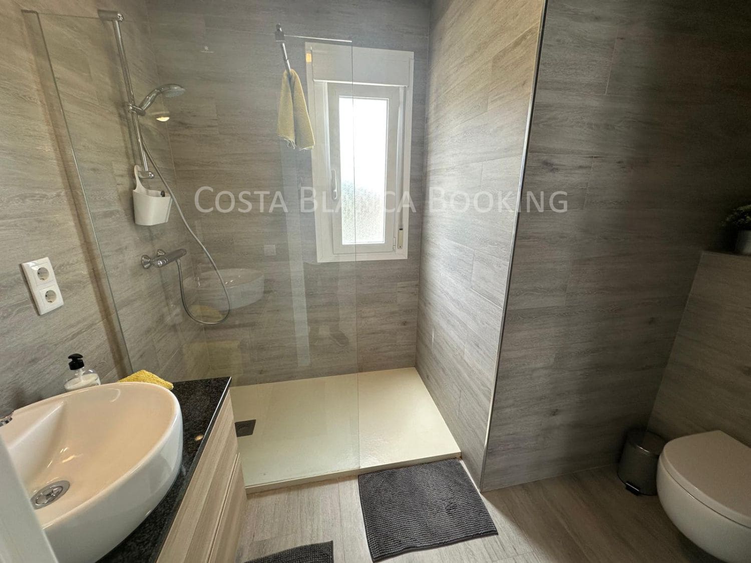 6 bedroom Villa for sale in Albir - € 1,100,000 (Ref: 8996926)