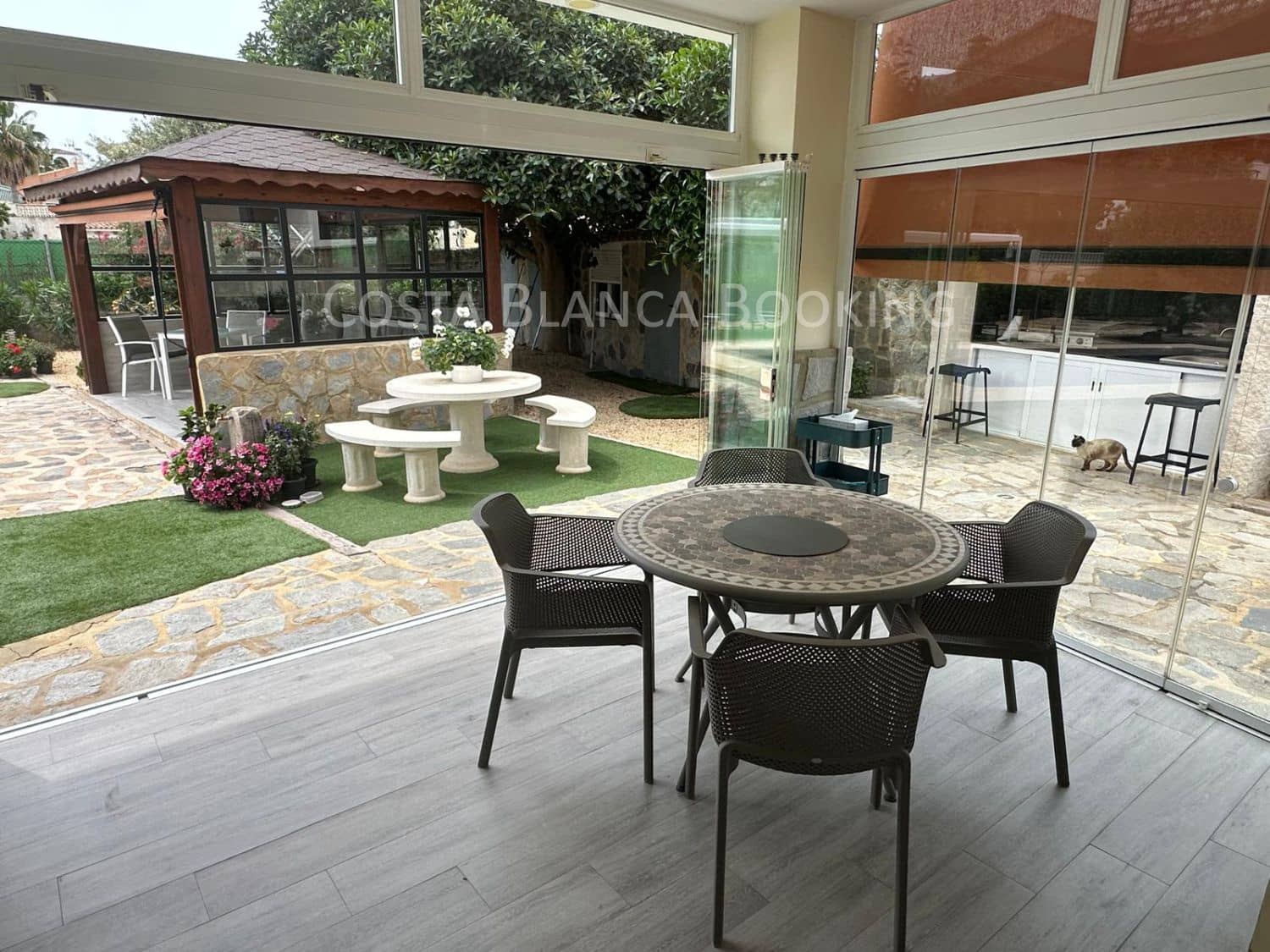 6 bedroom Villa for sale in Albir - € 1,100,000 (Ref: 8996926)