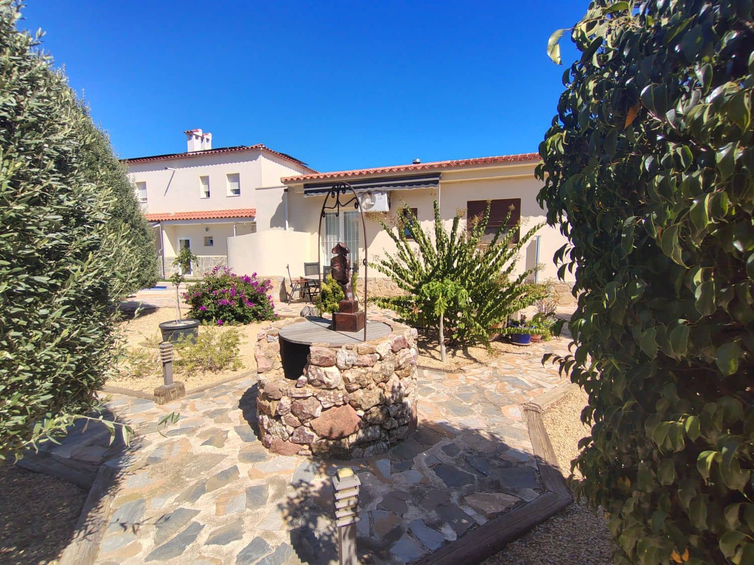 6 bedroom Villa for sale in Albir - € 1,100,000 (Ref: 8996926)