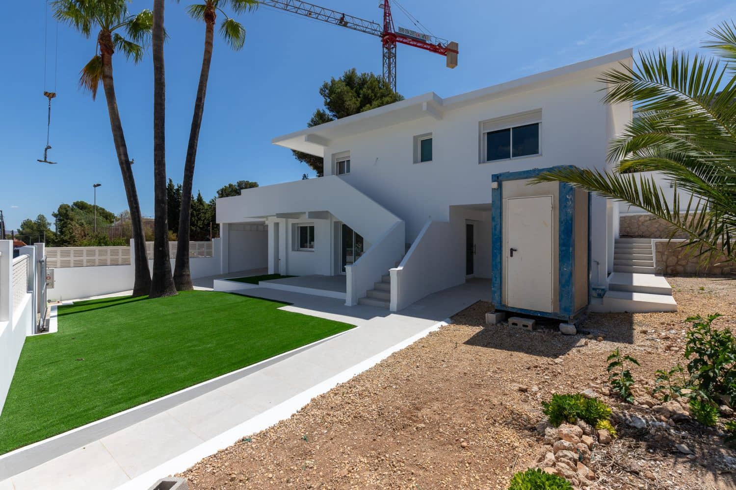 5 bedroom Villa for sale in Albir with garage - € 795,000 (Ref: 8996934)