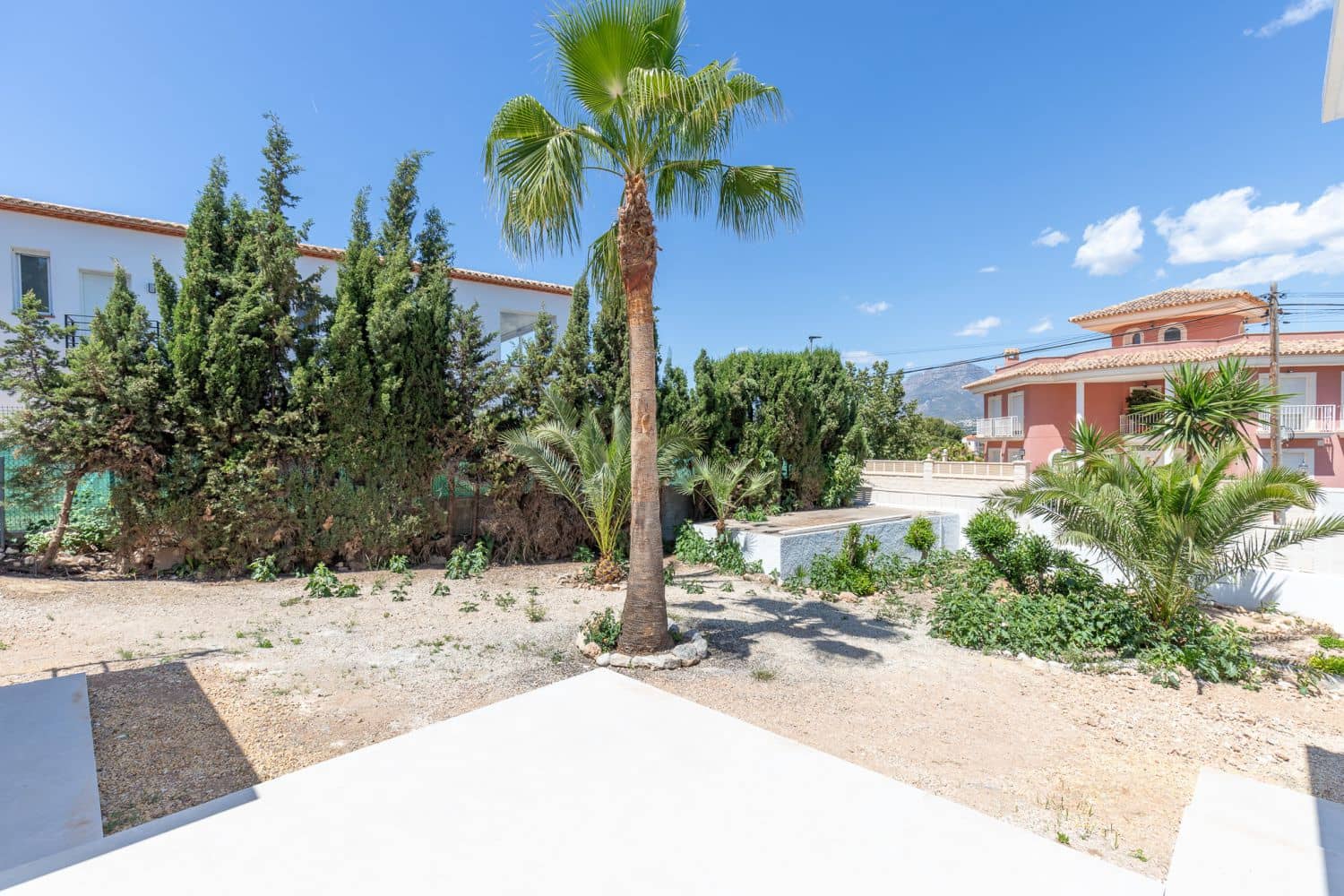 5 bedroom Villa for sale in Albir with garage - € 795,000 (Ref: 8996934)