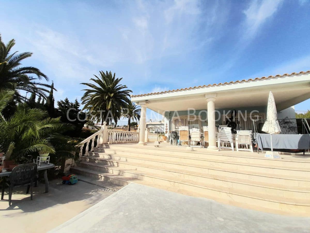 Chalet de 5 habitaciones en Alfaz del Pi / L'Alfàs del Pi en venta - 650.000 € (Ref: 8996940)