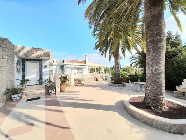 Chalet de 5 habitaciones en Alfaz del Pi / L'Alfàs del Pi en venta - 650.000 € (Ref: 8996940)