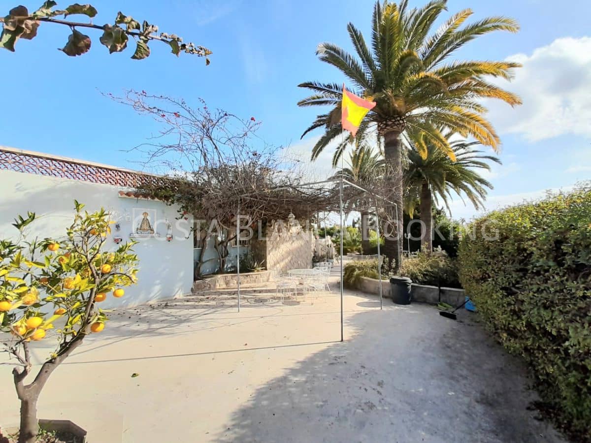 Chalet de 5 habitaciones en Alfaz del Pi / L'Alfàs del Pi en venta - 650.000 € (Ref: 8996940)