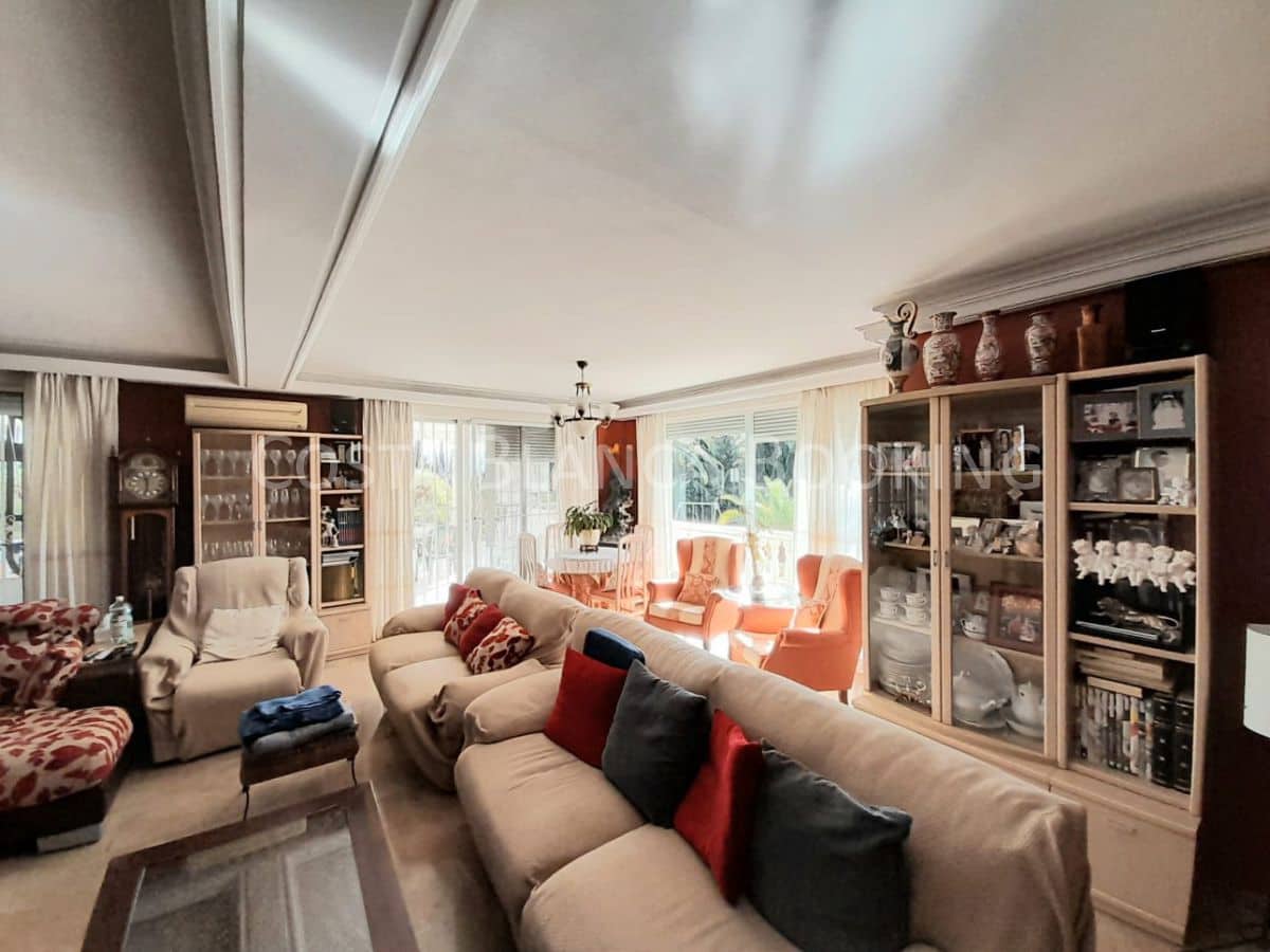 Chalet de 5 habitaciones en Alfaz del Pi / L'Alfàs del Pi en venta - 650.000 € (Ref: 8996940)