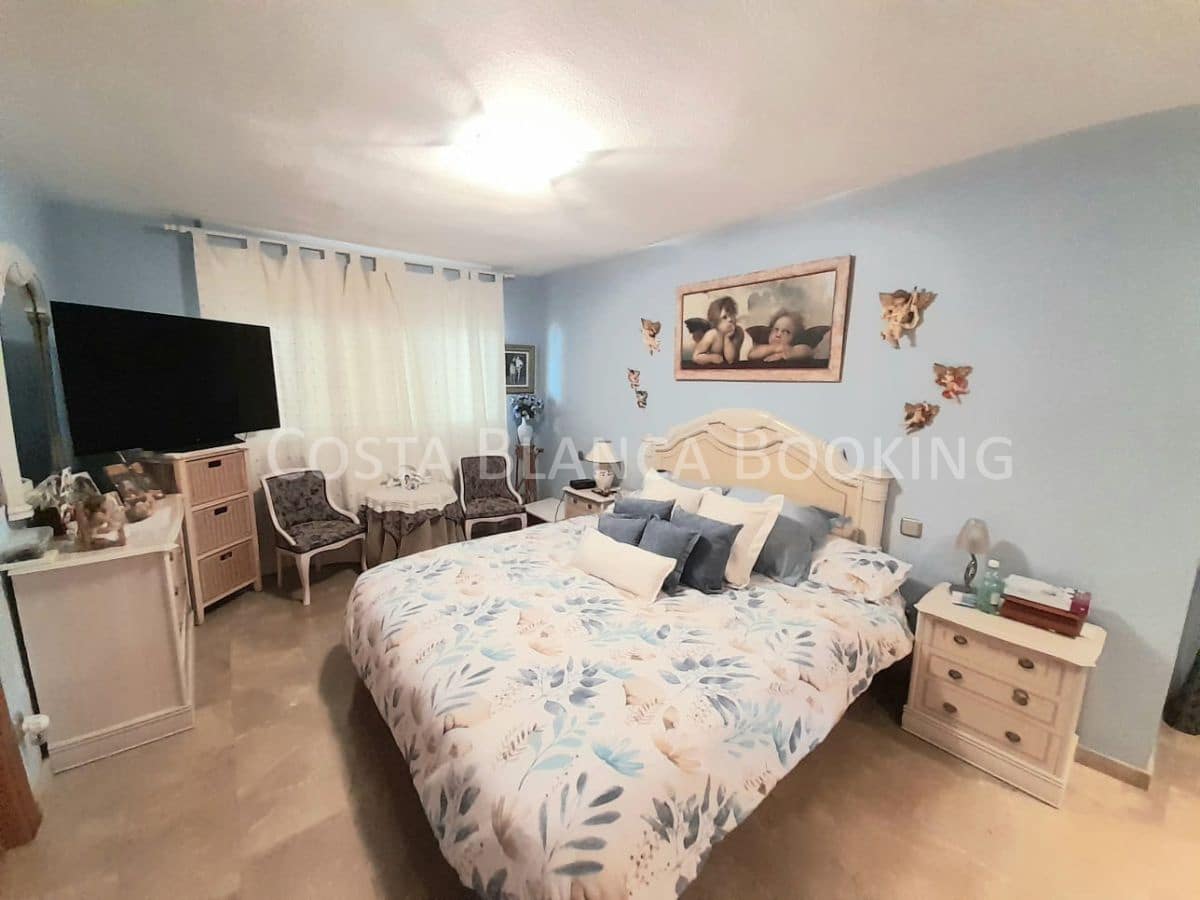 Chalet de 5 habitaciones en Alfaz del Pi / L'Alfàs del Pi en venta - 650.000 € (Ref: 8996940)