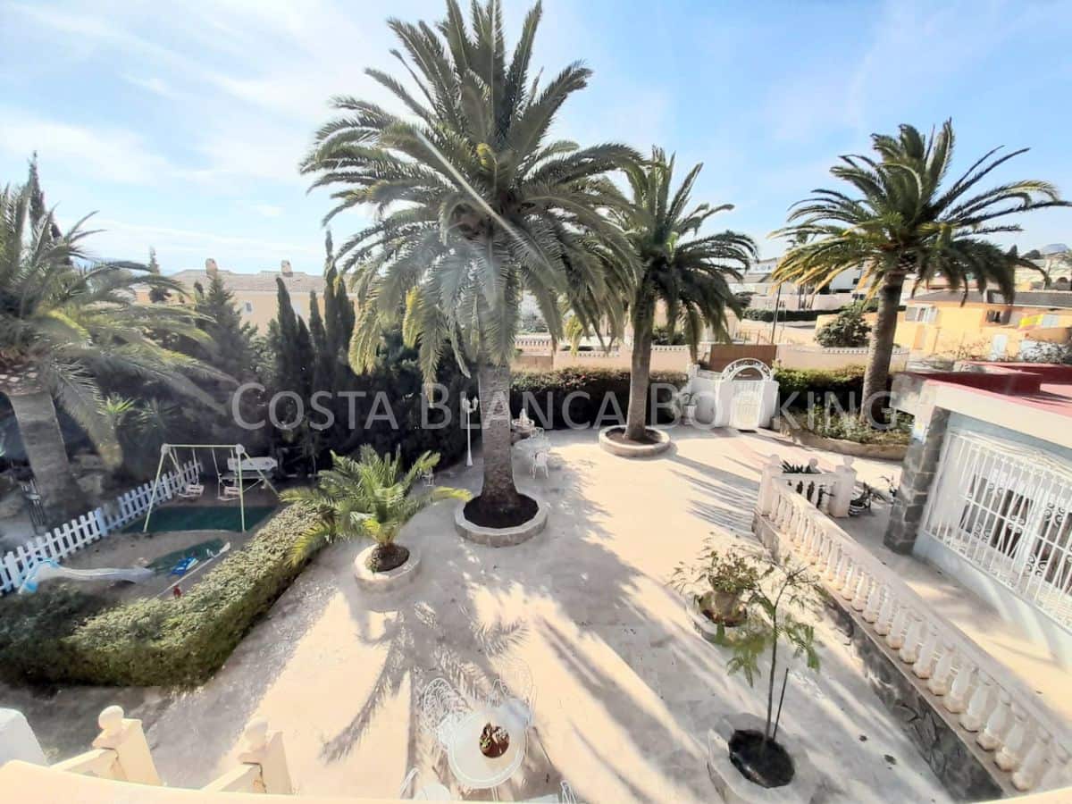 Chalet de 5 habitaciones en Alfaz del Pi / L'Alfàs del Pi en venta - 650.000 € (Ref: 8996940)