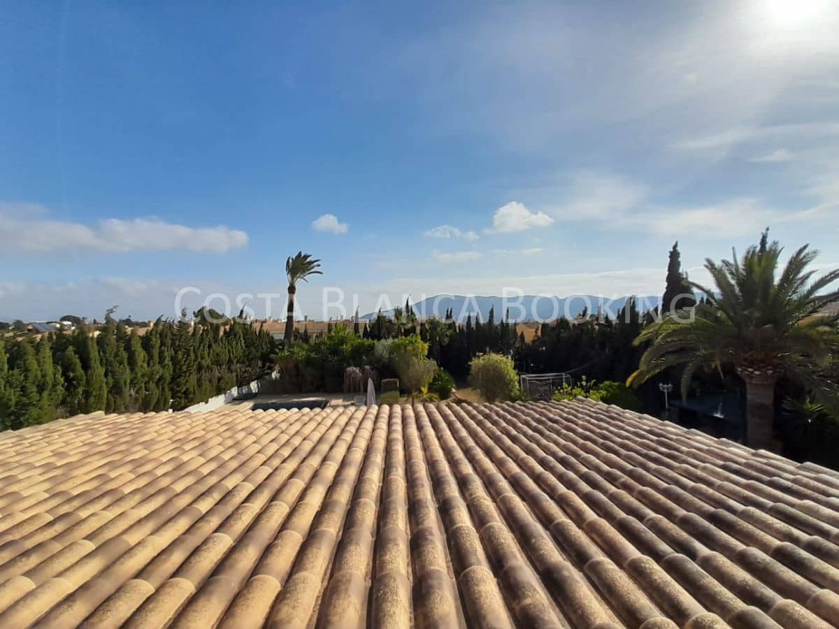 Chalet de 5 habitaciones en Alfaz del Pi / L'Alfàs del Pi en venta - 650.000 € (Ref: 8996940)