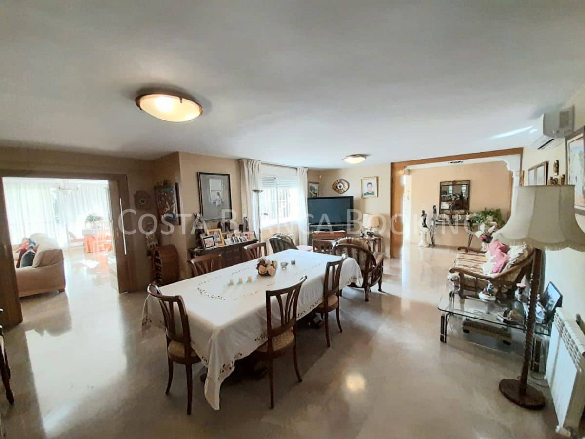 Chalet de 5 habitaciones en Alfaz del Pi / L'Alfàs del Pi en venta - 650.000 € (Ref: 8996940)