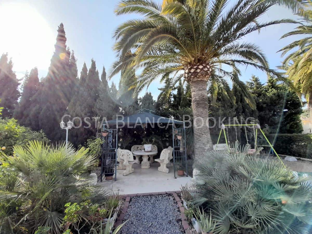 Chalet de 5 habitaciones en Alfaz del Pi / L'Alfàs del Pi en venta - 650.000 € (Ref: 8996940)