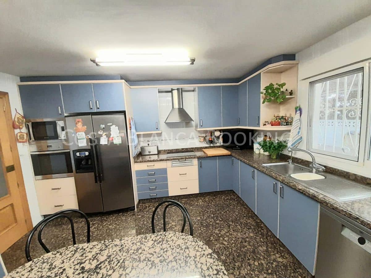 Chalet de 5 habitaciones en Alfaz del Pi / L'Alfàs del Pi en venta - 650.000 € (Ref: 8996940)