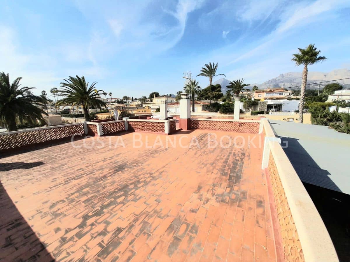 Chalet de 5 habitaciones en Alfaz del Pi / L'Alfàs del Pi en venta - 650.000 € (Ref: 8996940)