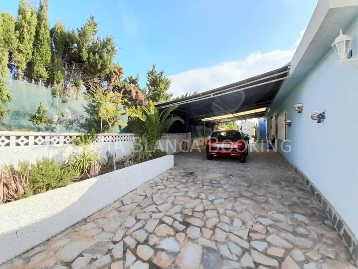 Chalet de 5 habitaciones en Alfaz del Pi / L'Alfàs del Pi en venta - 650.000 € (Ref: 8996940)