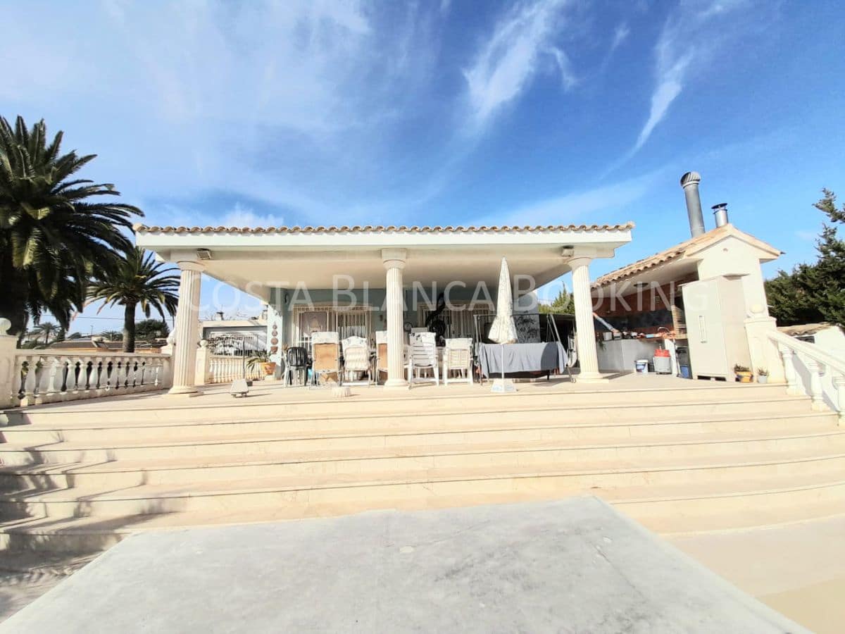 Chalet de 5 habitaciones en Alfaz del Pi / L'Alfàs del Pi en venta - 650.000 € (Ref: 8996940)