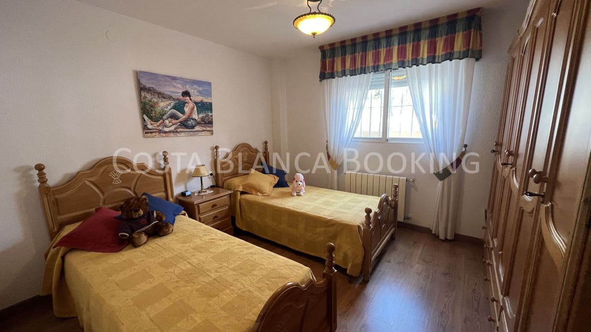 Chalet de 3 habitaciones en La Nucia en venta con garaje - 530.000 € (Ref: 8996947)