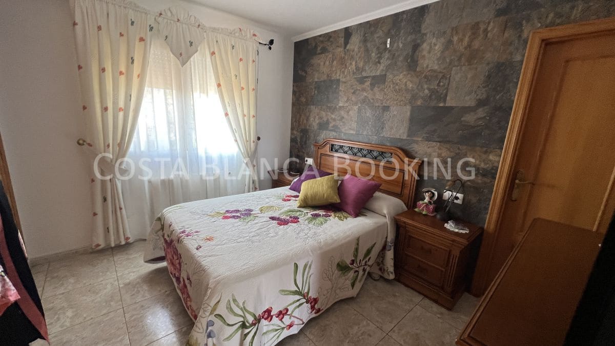 Chalet de 3 habitaciones en La Nucia en venta con garaje - 530.000 € (Ref: 8996947)