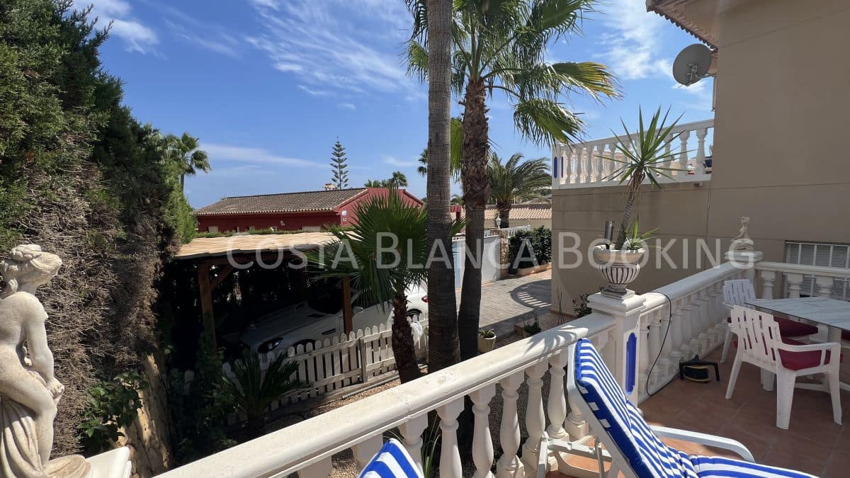 Chalet de 3 habitaciones en La Nucia en venta con garaje - 530.000 € (Ref: 8996947)