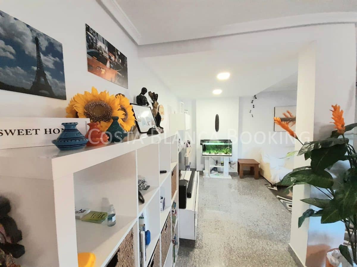 5 bedroom Villa for sale in Albir with garage - € 520,000 (Ref: 8996948)