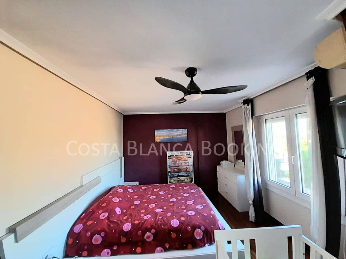 5 bedroom Villa for sale in Albir with garage - € 520,000 (Ref: 8996948)