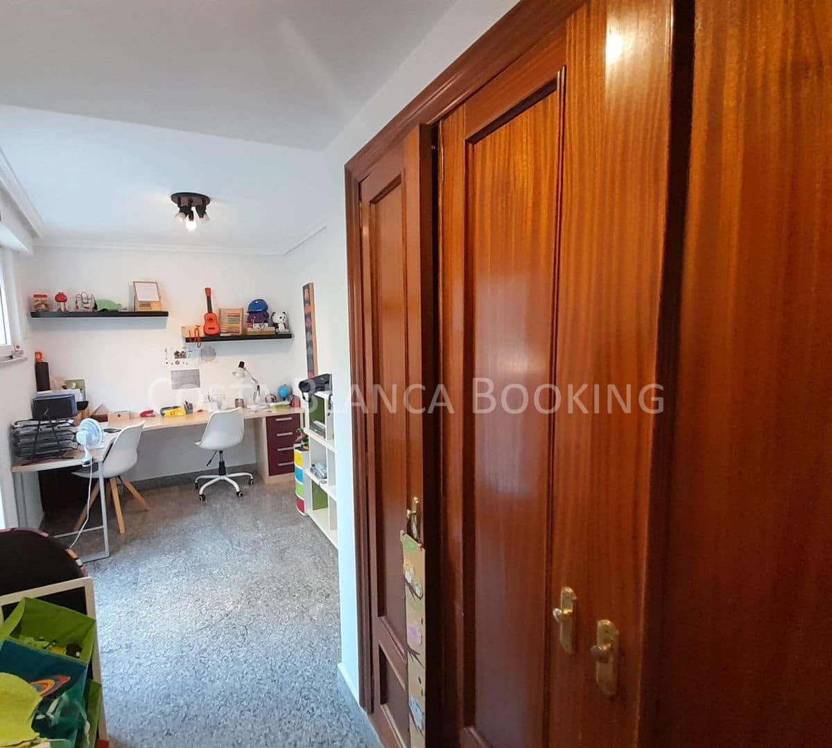 5 bedroom Villa for sale in Albir with garage - € 520,000 (Ref: 8996948)