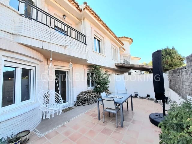 Chalet de 5 habitaciones en Albir, Alfaz del Pi / L'Alfàs del Pi en venta con garaje - 520.000 € (Ref: 8996948)