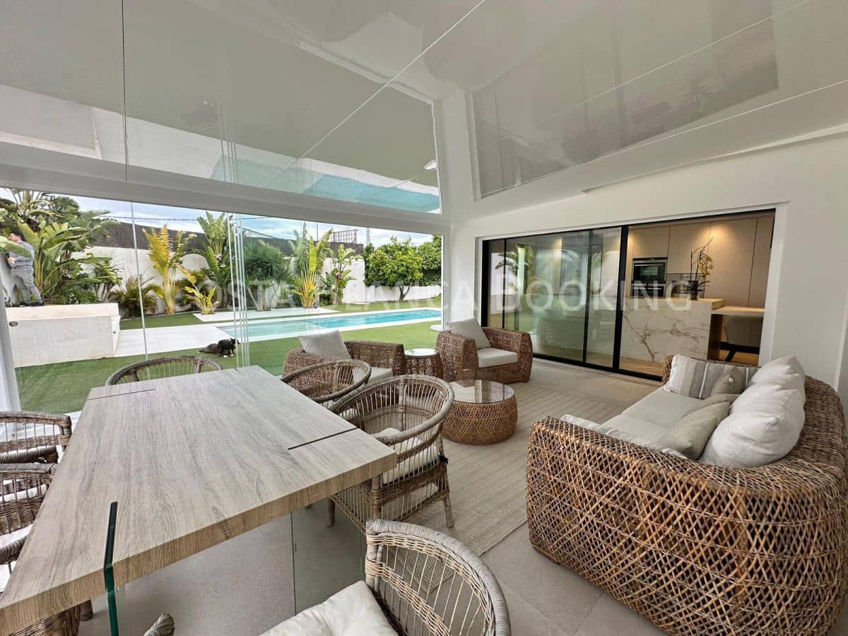 3 bedroom Villa for sale in Alfaz del Pi / L'Alfas del Pi - € 875,000 (Ref: 8996950)