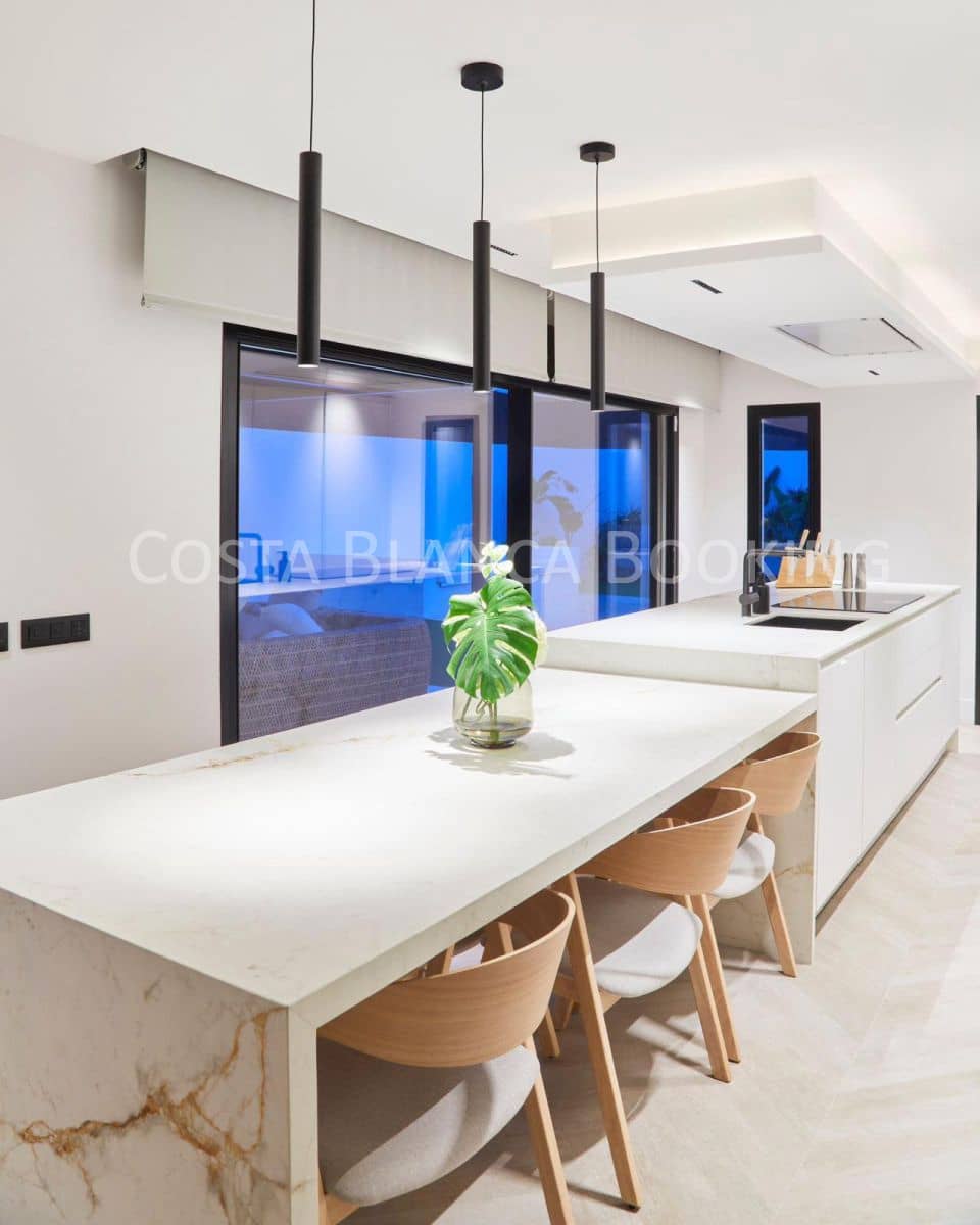 3 bedroom Villa for sale in Alfaz del Pi / L'Alfas del Pi - € 875,000 (Ref: 8996950)