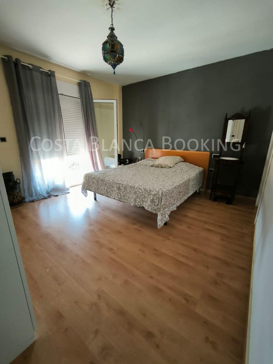 4 bedroom Villa for sale in Alfaz del Pi / L'Alfas del Pi with garage - € 398,000 (Ref: 8996957)