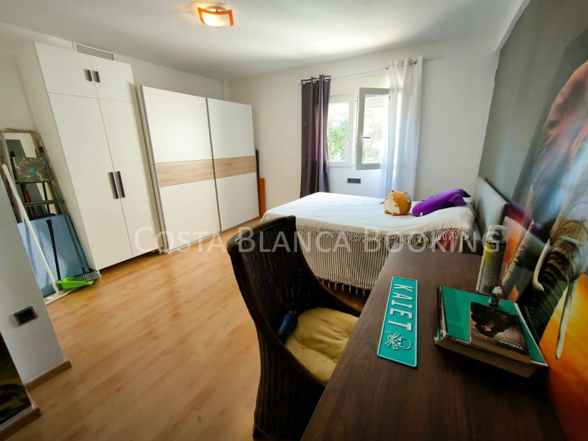 4 bedroom Villa for sale in Alfaz del Pi / L'Alfas del Pi with garage - € 398,000 (Ref: 8996957)