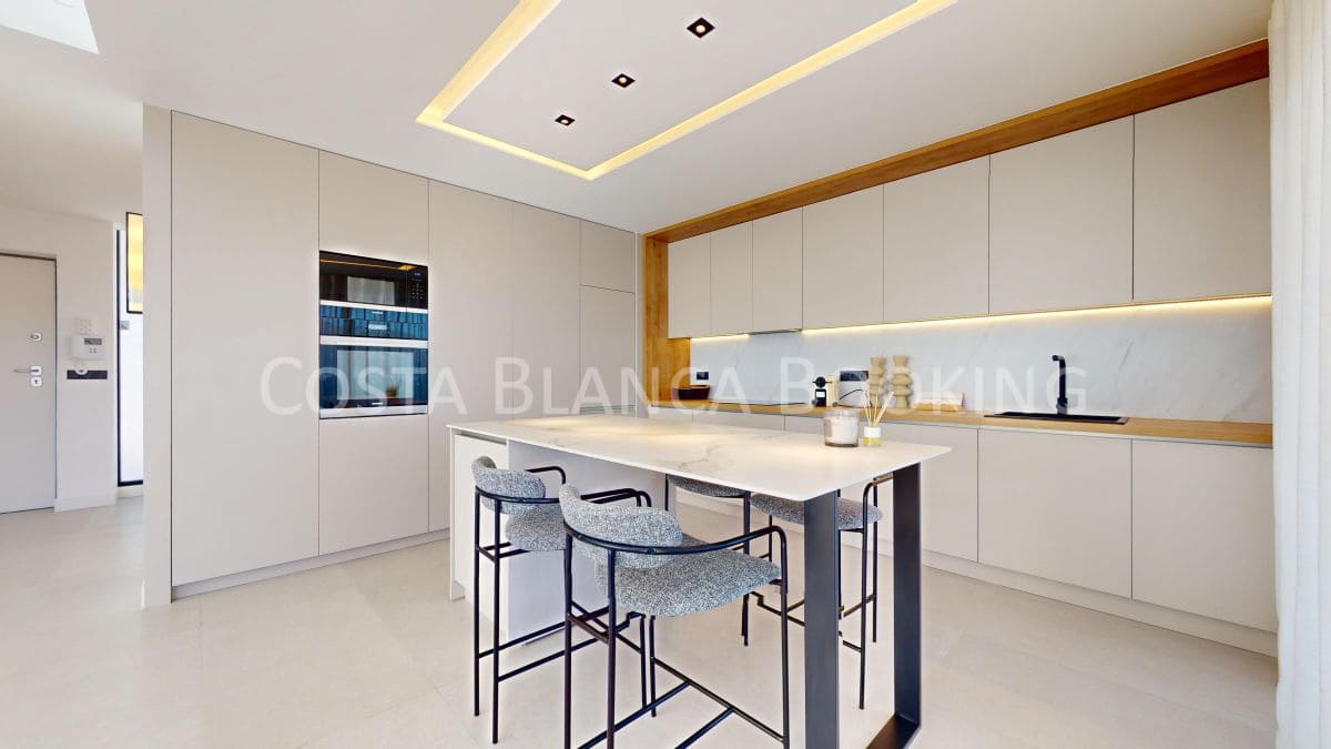 3 bedroom Villa for sale in Polop with garage - € 740,000 (Ref: 8996961)