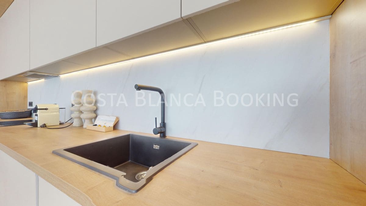 3 bedroom Villa for sale in Polop with garage - € 740,000 (Ref: 8996961)