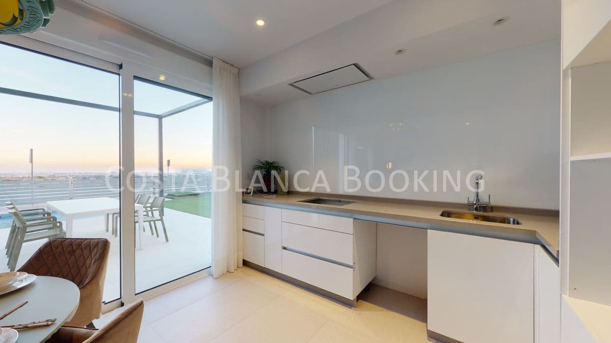 Chalet de 3 habitaciones en Muchamiel / Mutxamel en venta - 450.000 € (Ref: 8996962)