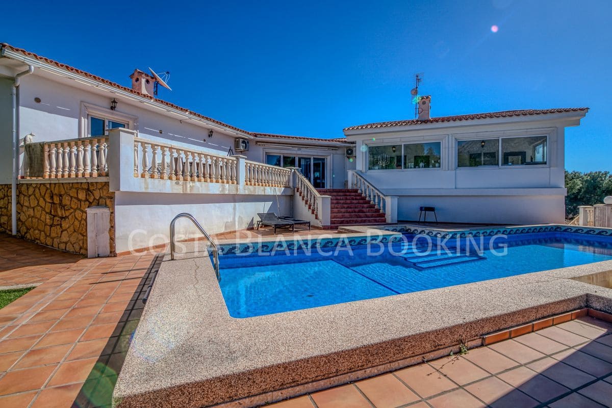 3 makuuhuone Huvila myytävänä paikassa Barranco Hondo - 750 000 € (Ref: 8996972)