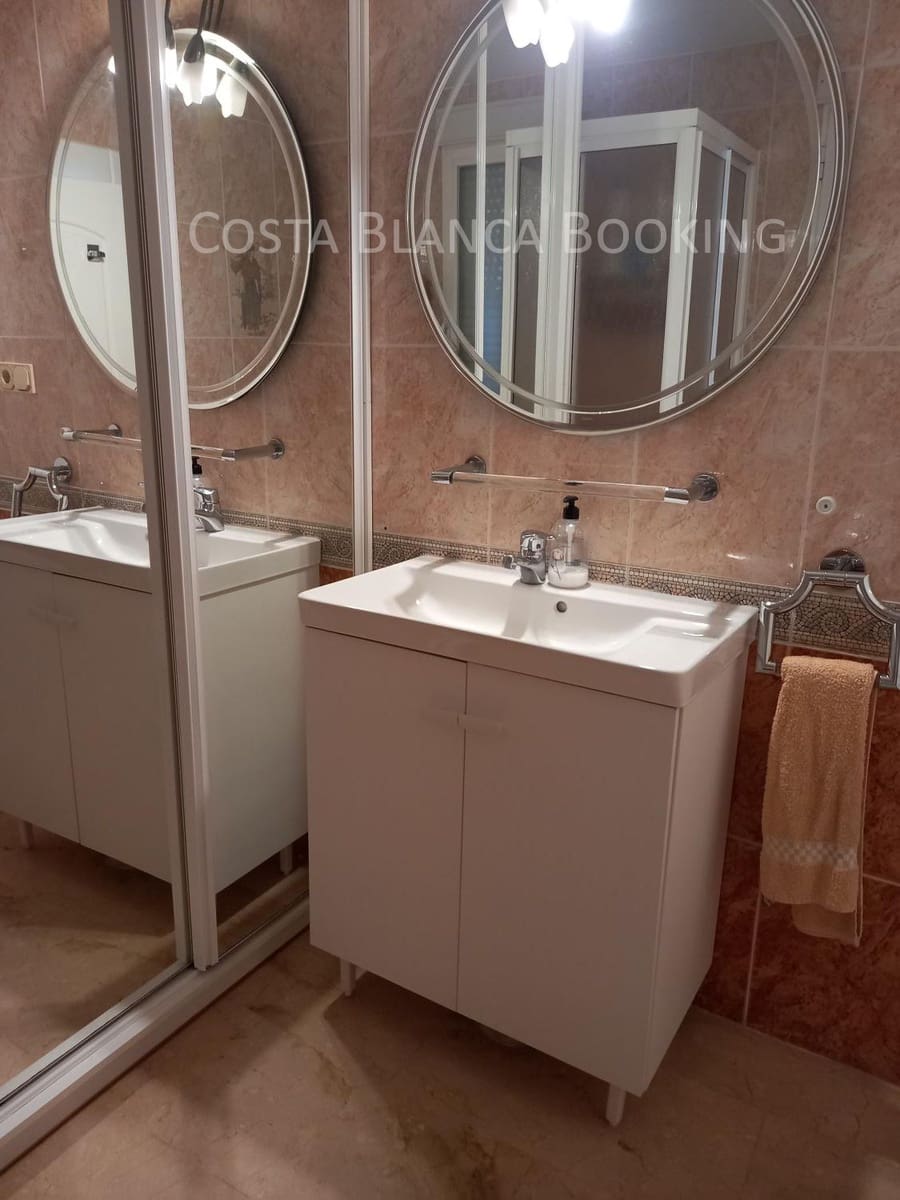 4 bedroom Villa for sale in Albir with garage - € 665,000 (Ref: 9001878)