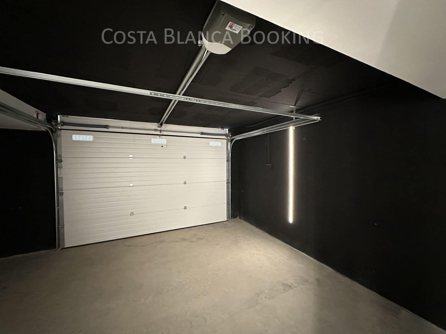 3 bedroom Villa for sale in Finestrat with garage - € 797,000 (Ref: 9001884)