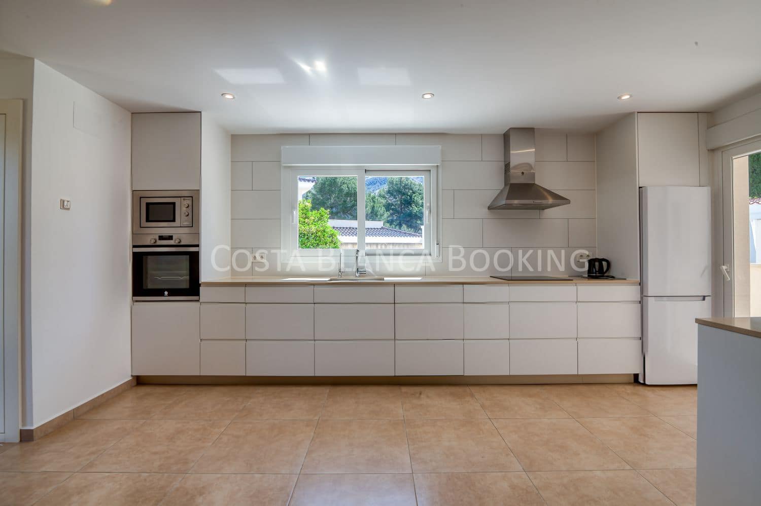 5 bedroom Villa for sale in Albir - € 1,150,000 (Ref: 9001898)