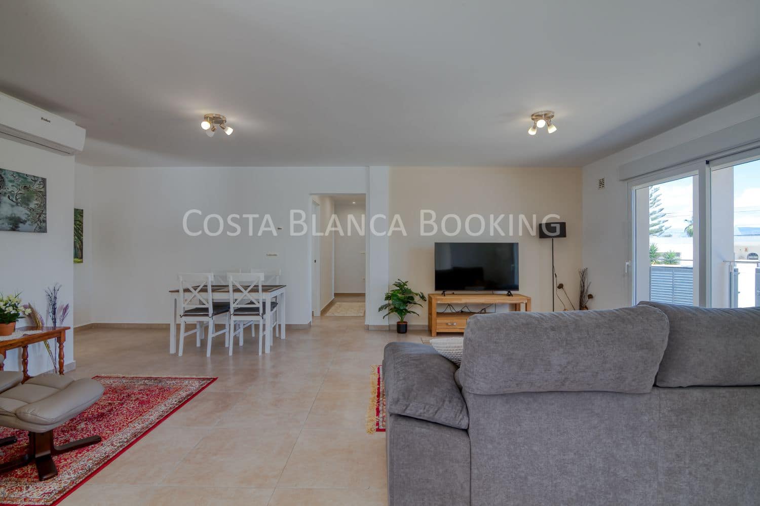 5 bedroom Villa for sale in Albir - € 1,150,000 (Ref: 9001898)