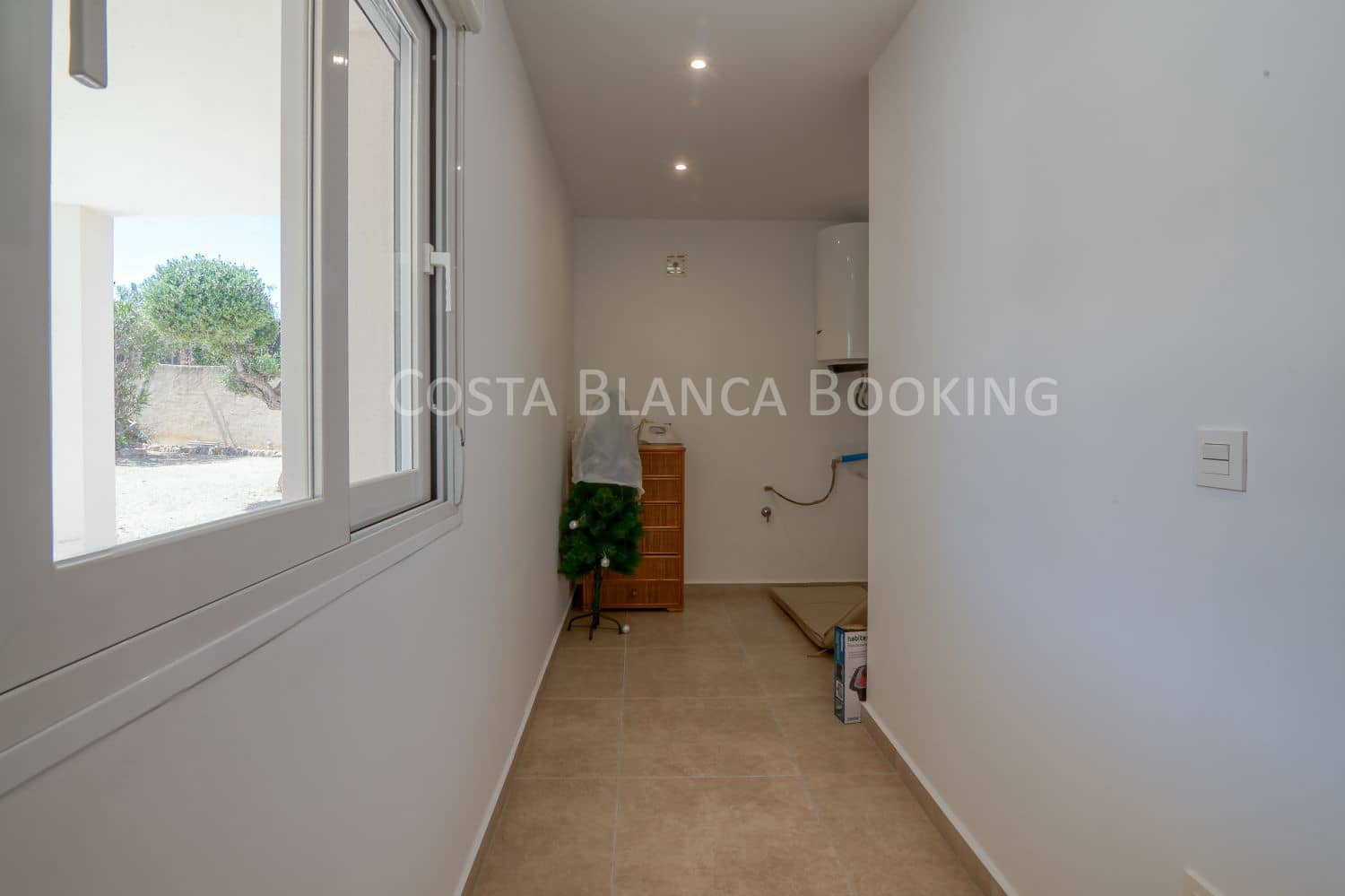 5 bedroom Villa for sale in Albir - € 1,150,000 (Ref: 9001898)