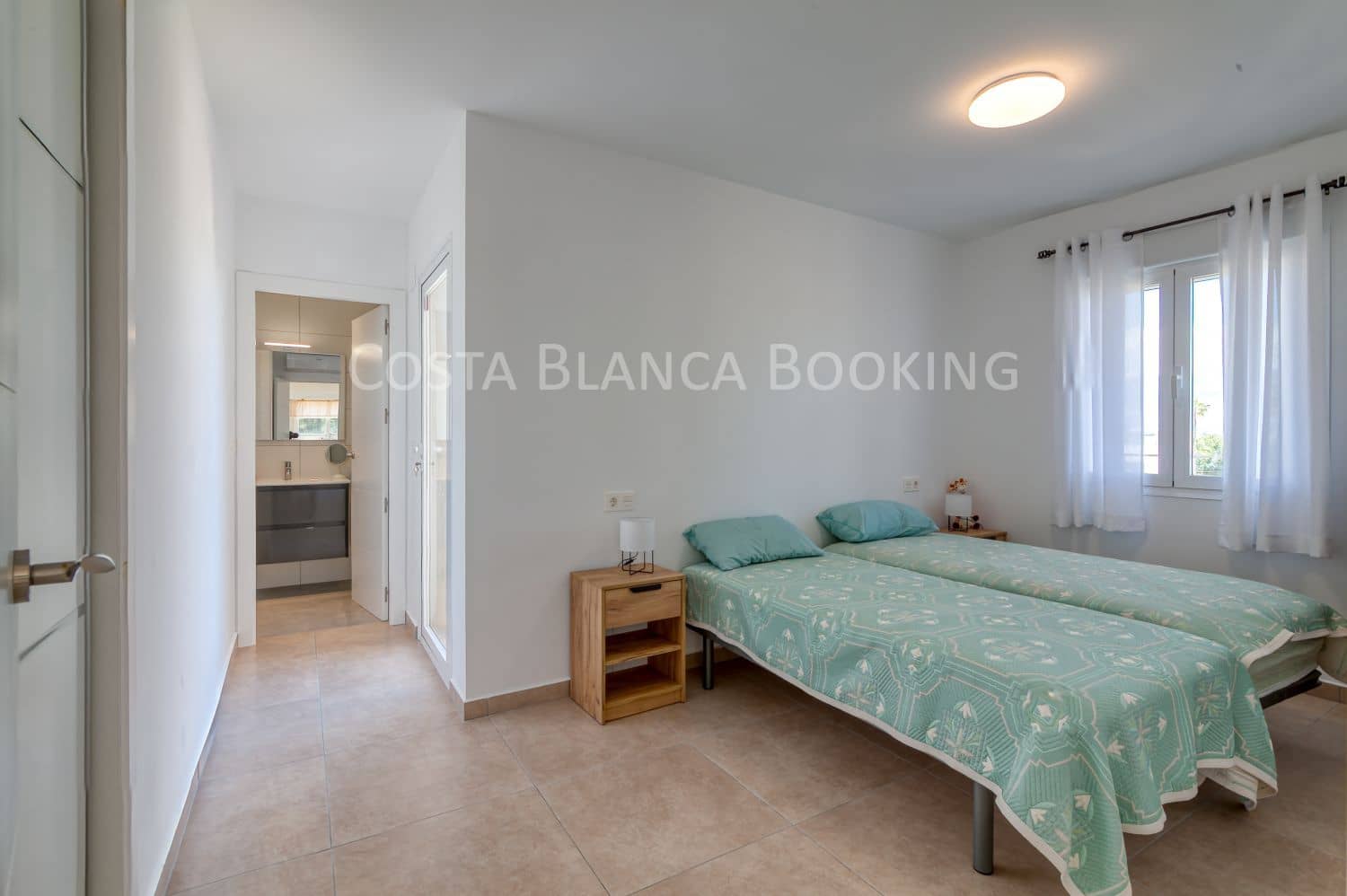 5 bedroom Villa for sale in Albir - € 1,150,000 (Ref: 9001898)