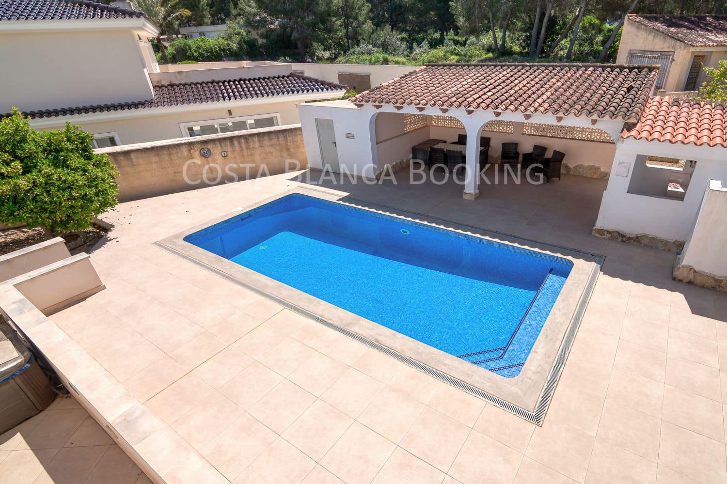 5 bedroom Villa for sale in Albir - € 1,150,000 (Ref: 9001898)
