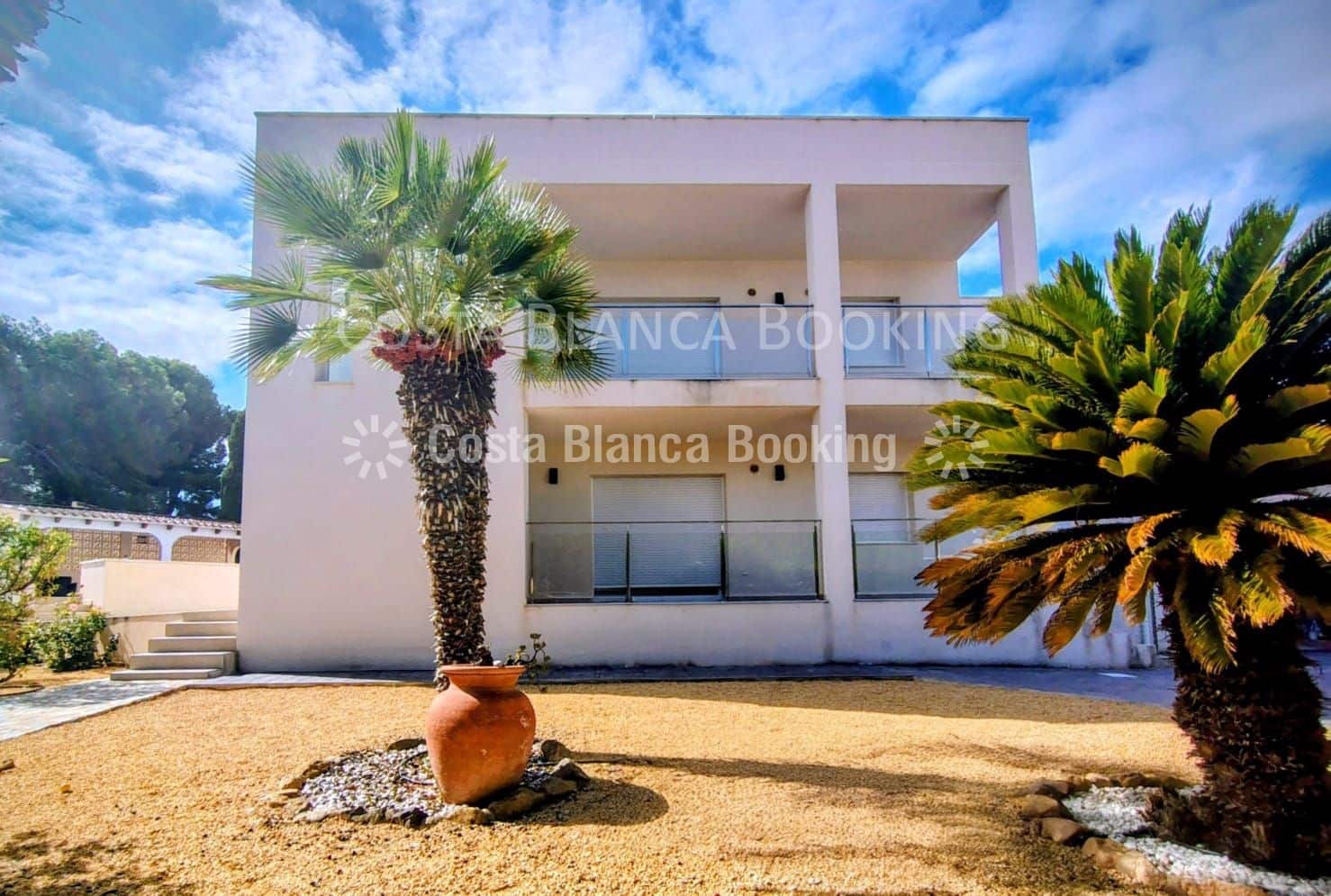 5 bedroom Villa for sale in Albir - € 1,150,000 (Ref: 9001898)