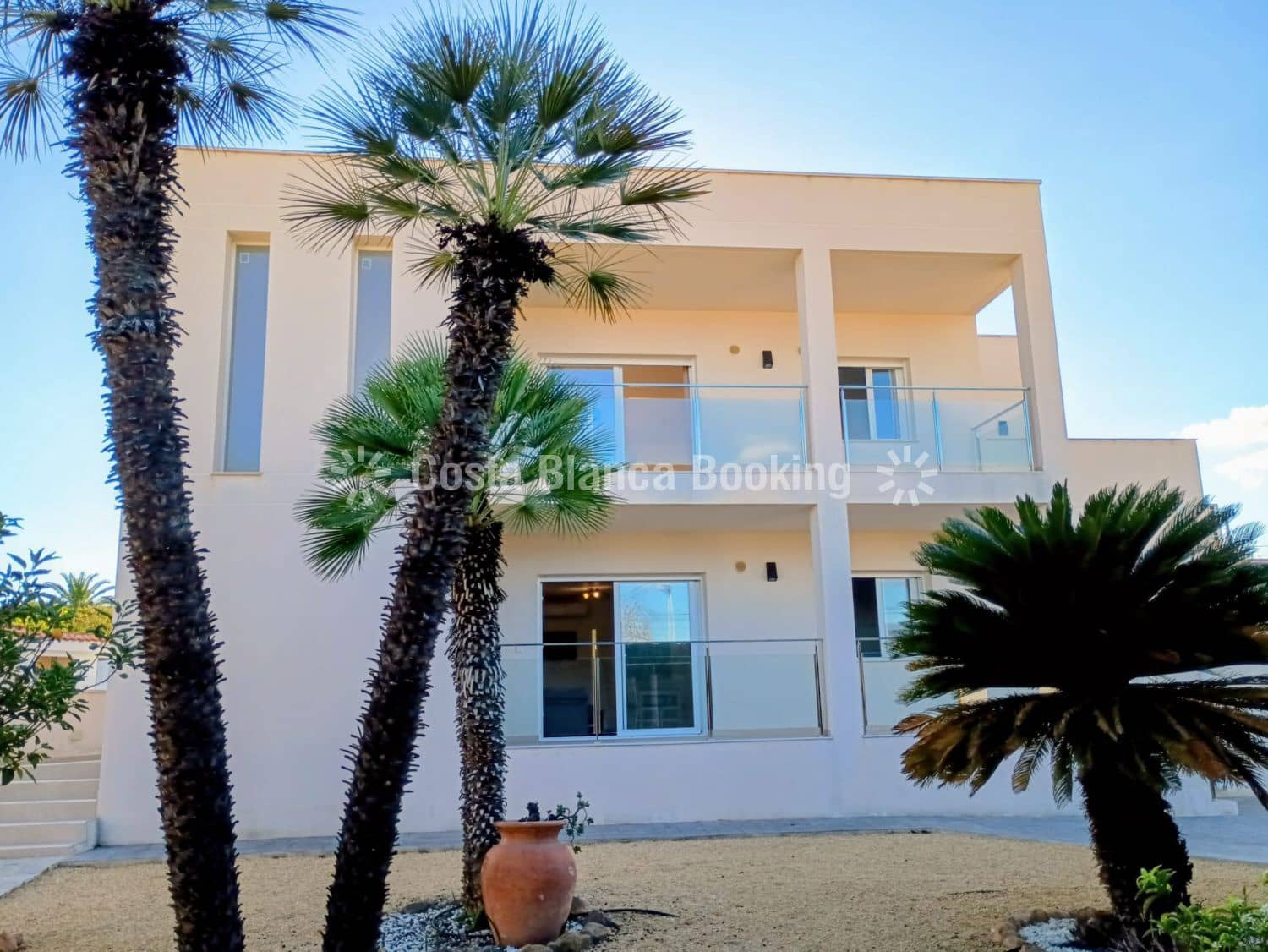 5 bedroom Villa for sale in Albir - € 1,150,000 (Ref: 9001898)