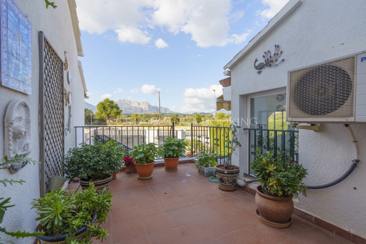 3 soveværelse Bungalow til salg i Alfaz del Pi / L'Alfas del Pi - € 375.000 (Ref: 9001906)