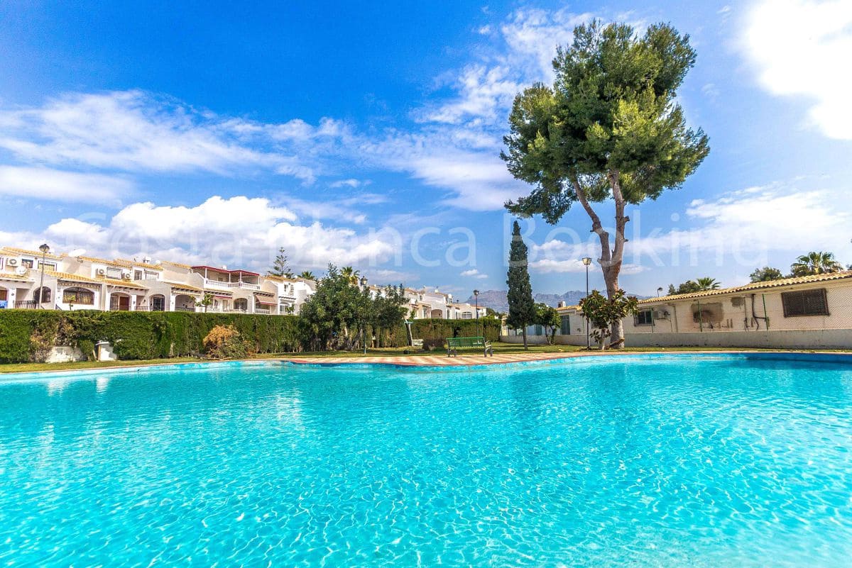 3 soveværelse Bungalow til salg i Alfaz del Pi / L'Alfas del Pi - € 375.000 (Ref: 9001906)