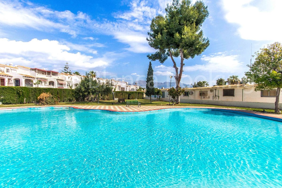 3 soveværelse Bungalow til salg i Alfaz del Pi / L'Alfas del Pi - € 375.000 (Ref: 9001906)