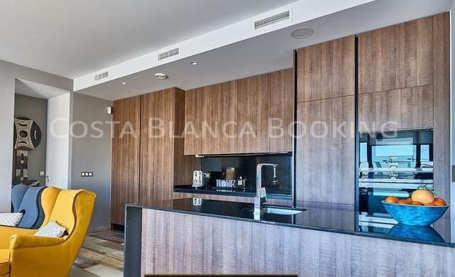 3 bedroom Villa for sale in Finestrat - € 585,000 (Ref: 9001908)