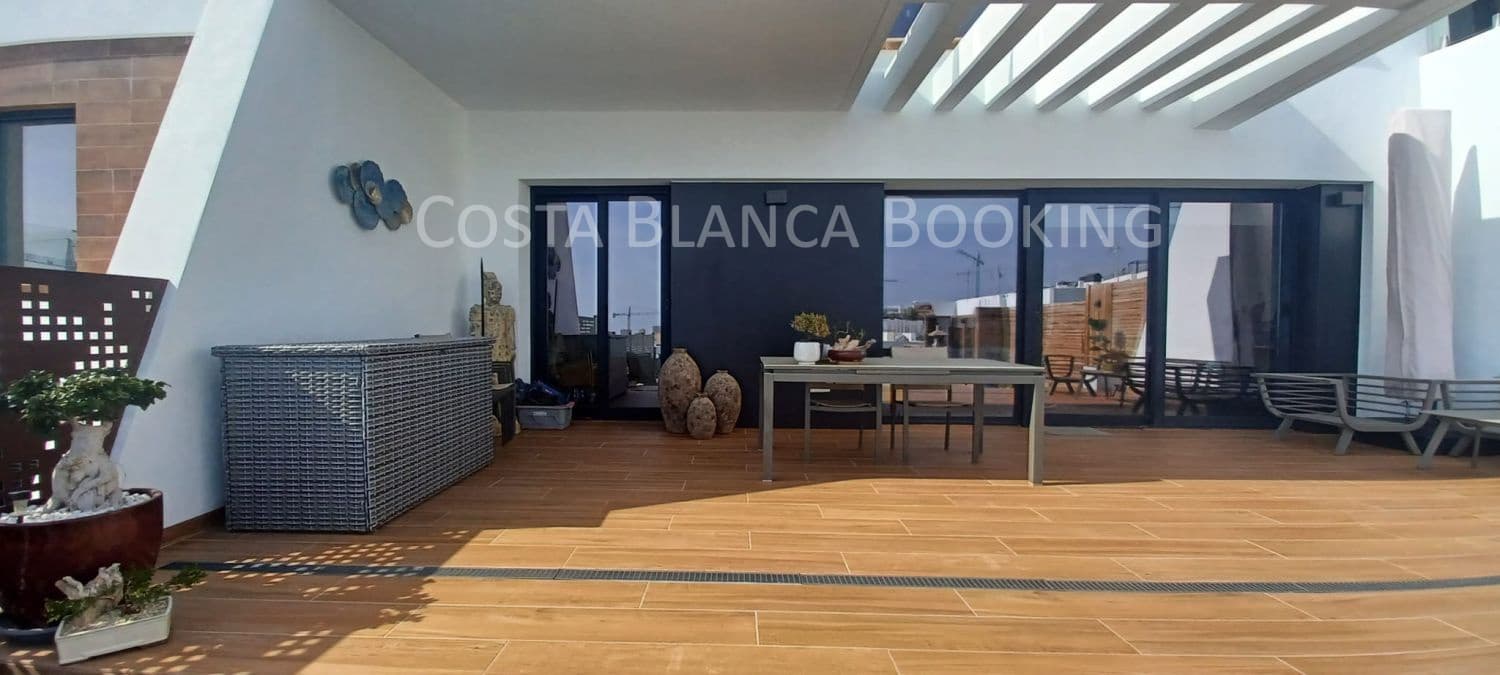 3 bedroom Villa for sale in Finestrat - € 585,000 (Ref: 9001908)