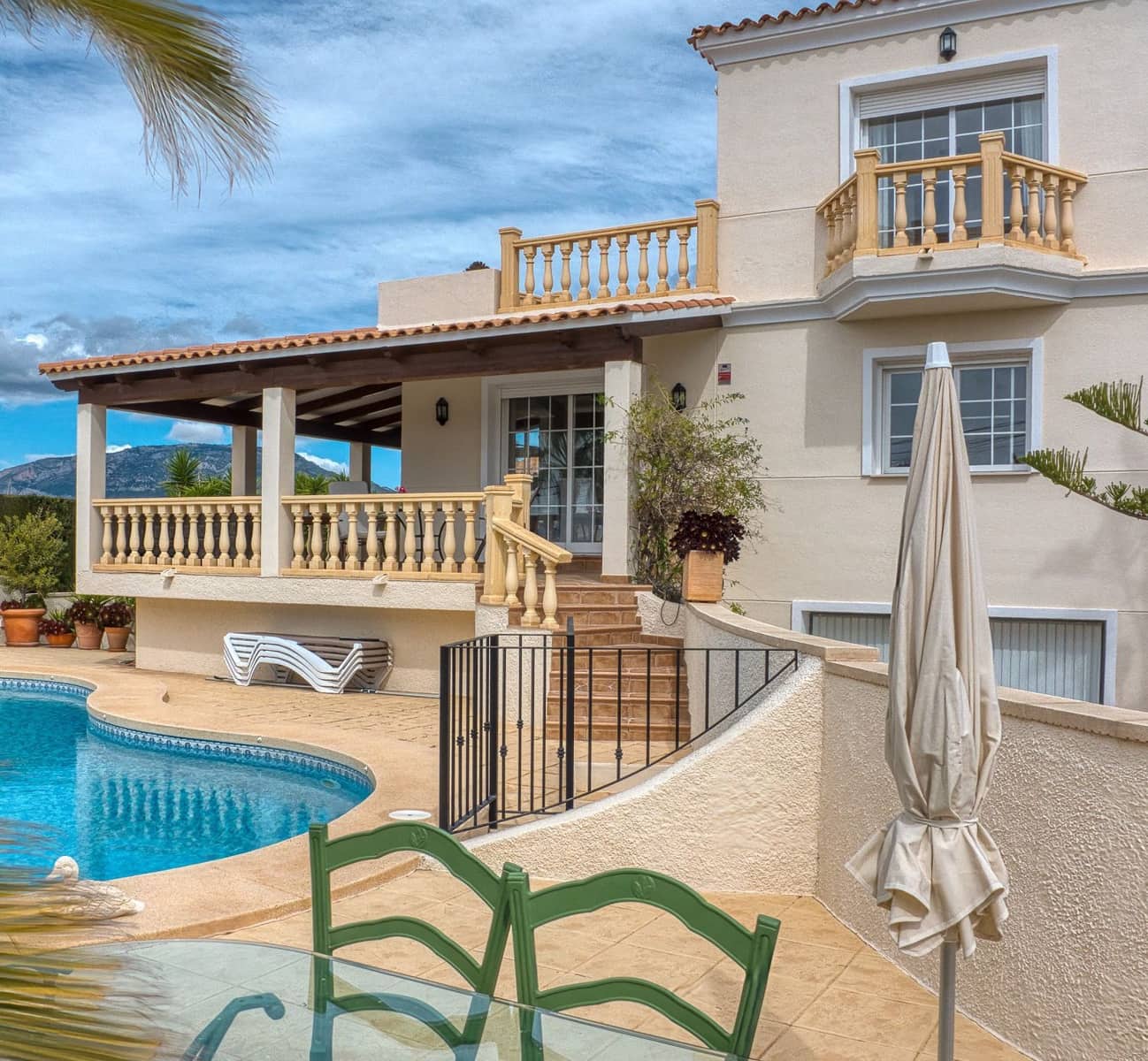 4 bedroom Villa for sale in Alfaz del Pi / L'Alfas del Pi with garage - € 1,200,000 (Ref: 9001910)
