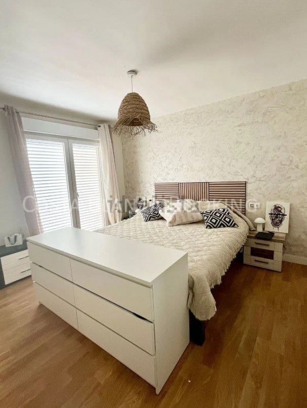 3 bedroom Villa for sale in La Nucia with garage - € 320,000 (Ref: 9018697)