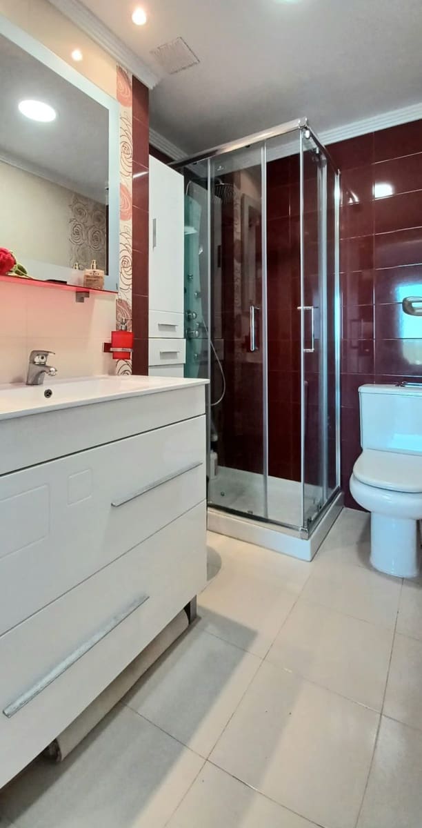 3 bedroom Villa for sale in La Nucia with garage - € 320,000 (Ref: 9018697)